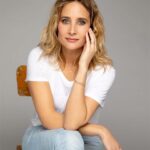 Julie de Bona Instagram - Merci OFF Magazine 📸 @thomasbraut - @tf1 Bijoux @labruneetlablondeparis ✍️ Jean-Daniel Sallin @marion_motte @catherineraud