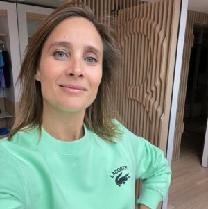 Julie de Bona Instagram - Team @lacoste merci 🙏 @johannegilbert33 🐊