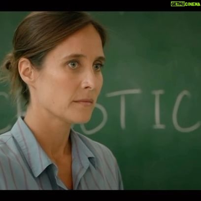 Julie de Bona Instagram - “L’école de la vie” • À partir du mercredi 5 avril sur @france2 Réal. @slim_berhoun Avec @florence.pernel @sanchesaradeirasbruno @tontonyaya75 @cecilerebboah @nicolasbriancon @mapelinage @cedricrevollon @otis_ngoi @lea.millet @naderboussandel @riadgahmi @bartholomewboutellis Basile Violette @ilianabelkhadra @nolanmasraf Sarah Pachoud @ritouche @marinemarcaisboyer Elliot Daurat @ilinkalony @lucas_pennetier @rafa_dfr @florian__lesieur @florian_shb @daphnegirardlecoanet @suzanne.objois @rosieboccardi @morganefrioux 🎶 Musique originale de @jesuisclaraluciani - @sagebysage Prod. @naguiiiiiii @fiction_air Anne Holmes @anne_didier