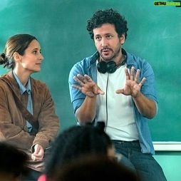 Julie de Bona Instagram - Immense plaisir de vous partager la nouvelle saison de “L’école de la vie” en diffusion à partir du mercredi 5 avril sur @france2 Mon personnage, Alexandra Delage est une brillante prof de français et de théâtre, particulièrement investie dans la vie de ses élèves @ilianabelkhadra @nolanmasraf Sarah Pachoud @ritouche @marinemarcaisboyer Elliot Daurat @ilinkalony @lucas_pennetier @rafa_dfr @florian__lesieur @florian_shb @daphnegirardlecoanet @suzanne.objois @rosieboccardi @morganefrioux Sous la direction de @slim_berhoun Avec la formidable équipe pédagogique @florence.pernel @sanchesaradeirasbruno @tontonyaya75 @cecilerebboah @nicolasbriancon @mapelinage @cedricrevollon @otis_ngoi @lea.millet @naderboussandel @riadgahmi @bartholomewboutellis Basile Violette Merci @naguiiiiiii @fiction_air Anne Holmes @anne_didier