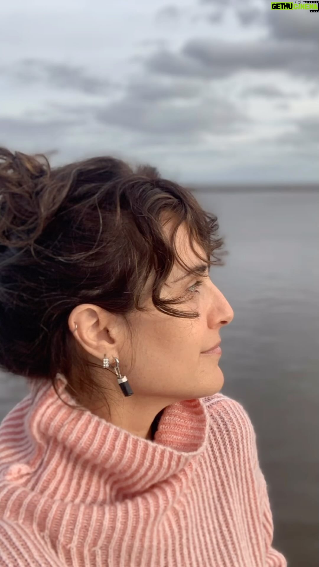 Julieta Díaz Instagram - @coloniaexpress 🌊❄️🍁♥️🇺🇾 #otoñoenuruguay #sinfiltro