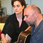 Julieta Díaz Instagram – Hoy desembarca oficialmente nuestro álbum Río ✨en MONTEVIDEO 🇺🇾🎶

Y la alegría no puede ser mayor al hacerlo en la maravillosa @sala_zitarrosa con toda la banda divina y potente 🇺🇾❤️🎶

@diegopresabuceo 
@julietadiaz77 
@checoanselmi 
@santiago.peraltax 
@arieldrigles 

Muchas gracias 🙏🏽
@bizarro_uruguay 
@4tavella 
@lacocinadebetti 
@rtproducciones 
@coloniaexpress 
@esplendorcervantes 

🌱🌱🌱🌱🌱🌱🌱🌱🌱🌱

Link de entradas en bio 🎫☝🏽

“Si no le pongo el cuerpo
No lo entiendo adentro 
Si no lo vivo, no lo puedo amar.’ 🔥

Muchas ganas de compartir esta noche nuestras canciones con Uds 🎶🥂

Foto 1 @celinacassi 
Foto 2 @lusrocks 

Antes y después del show vamos a vender nuestros discos físicos 💿 Sí! Volvieron los CD’s! ❤️

Atención 🇦🇷 que el jueves q viene 23/11 tenemos la presentación en CABA en @bebopclub ! Por primera vez nuestro dúo en Buenos Aires con Banda! Tremenda emoción! Link en bio también ☝🏽✨

Nos vemos pronto! 💋