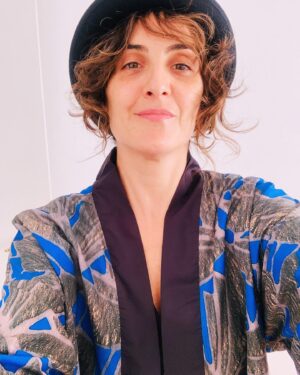 Julieta Díaz Instagram - Kimono @sofiayalfonso 👘❤️🙏🏽
Lentes @lasoreirooficial 👓✨