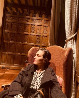 Julieta Díaz Instagram - Con @novoalauraok en @palacioduhau ✨
Siempre me saca fotos hermosas ❤️
Te quiero siempre, amiga admirada.