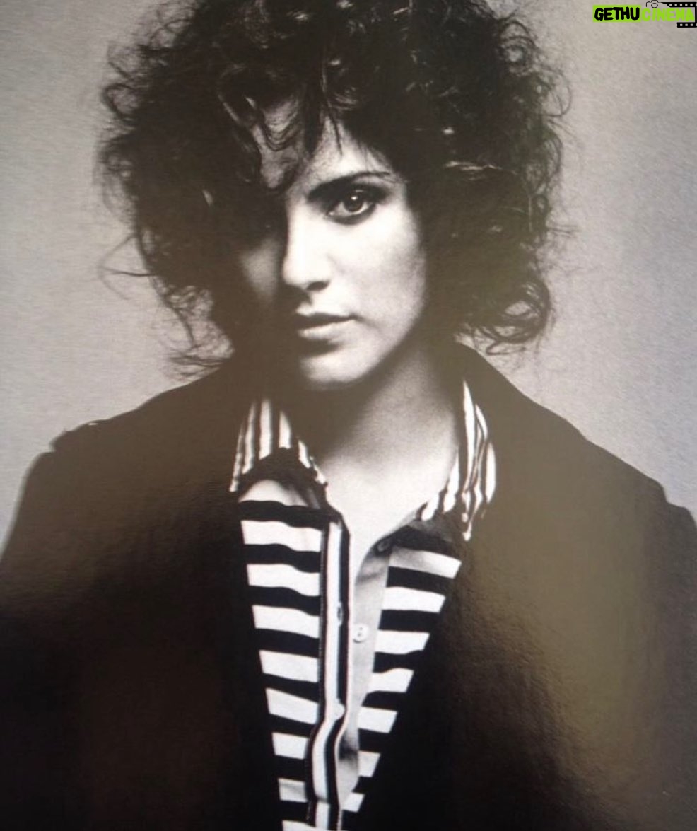Julieta Díaz - 2.1K Likes - Años atrás en homenaje a Bob Dylan ❤️🎶
No recuerdo la fotógrafa! Andas x ahí? 🙃📸