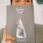 Julieta Díaz Instagram - Hola amigas y amigos! El sábado 4 de mayo a las 20hs en @espaciomoebius es la presentación de Lumbre 🕯️ el tercer libro de @portroche ❤️ Se suma la genia divina de @powerpaola charlando con Troche sobre este trabajo precioso y profundo 🖌️✨ Y voy a estar cantando unas canciones allí con @leoandersenmusica en guitarra mágica 🎸❤️‍🔥 Las y los esperamos para festejar este nuevo libro y el encuentro y para brindar con un divino vino de @bacoclub 🍷 Entrada libre y gratuita ✨ Agenden! nos vemos! 💋