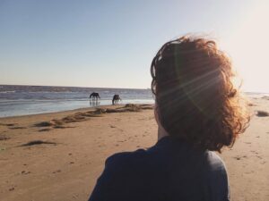 Julieta Díaz Instagram - Si no le pongo el cuerpo
No lo entiendo adentro 
Si no lo vivo
No lo puedo amar 🌱