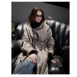Juliette Binoche Instagram – ACNÉ @acnestudios such a talented and reachable soul Jonny Johansson creator of the brand. His humility blew my mind last night. 
Acné team thank you,you are the best ! 💘

Actress factory :
@orbis.media @jonathan_huguet @celine_planchenault @perrinerougemonthair @magalisanzey 
#luna&bacchus 🐈🐈‍⬛