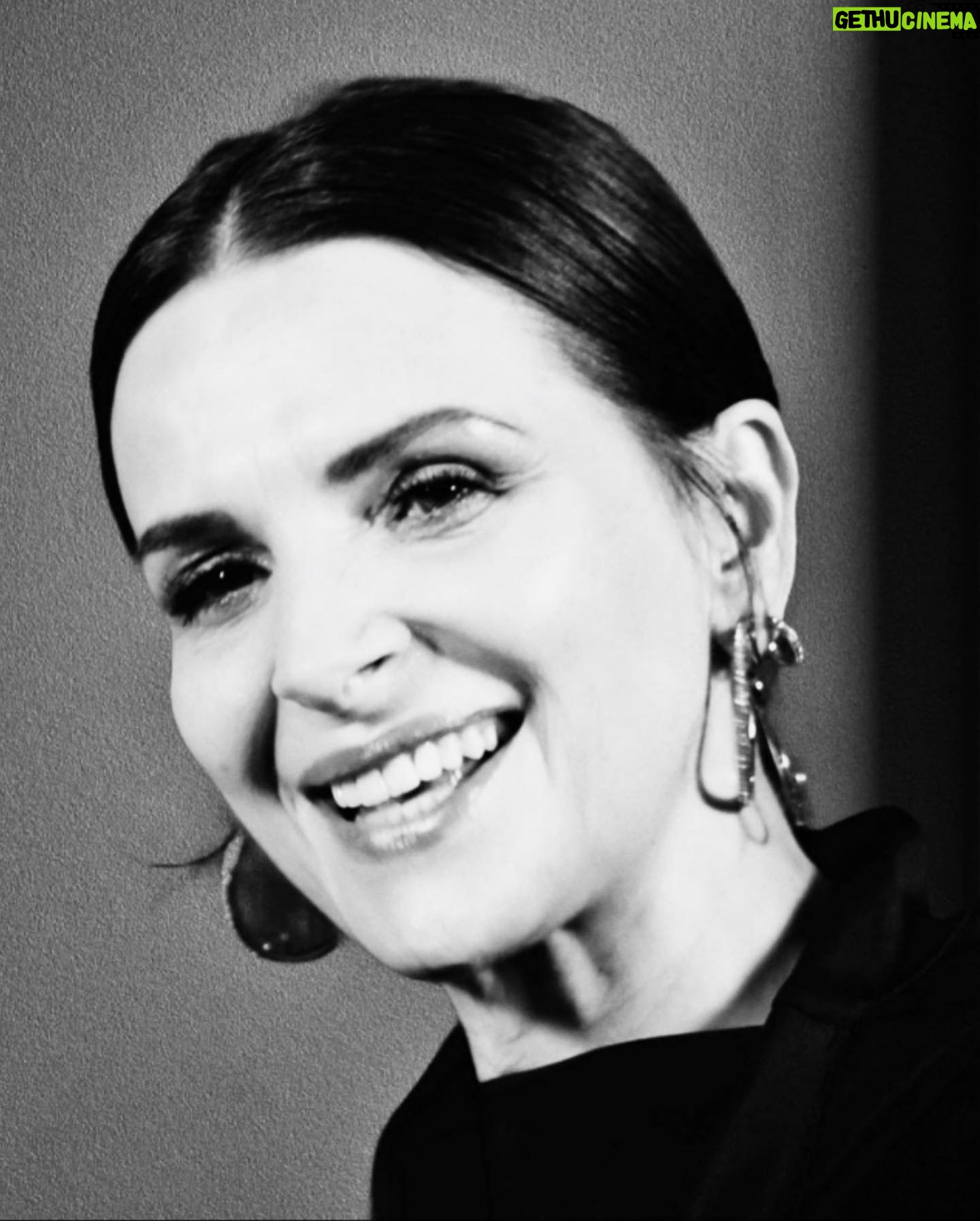 Juliette Binoche - 13.6K Likes - Au dĆ©filĆ© haute couture @giorgioarmani ā¤ļøāš„š®š¹et immense plaisir de revoir Melanie Laurent depuis PARIS de CĆ©dric Klapish !
š·n&b richardgianorio
