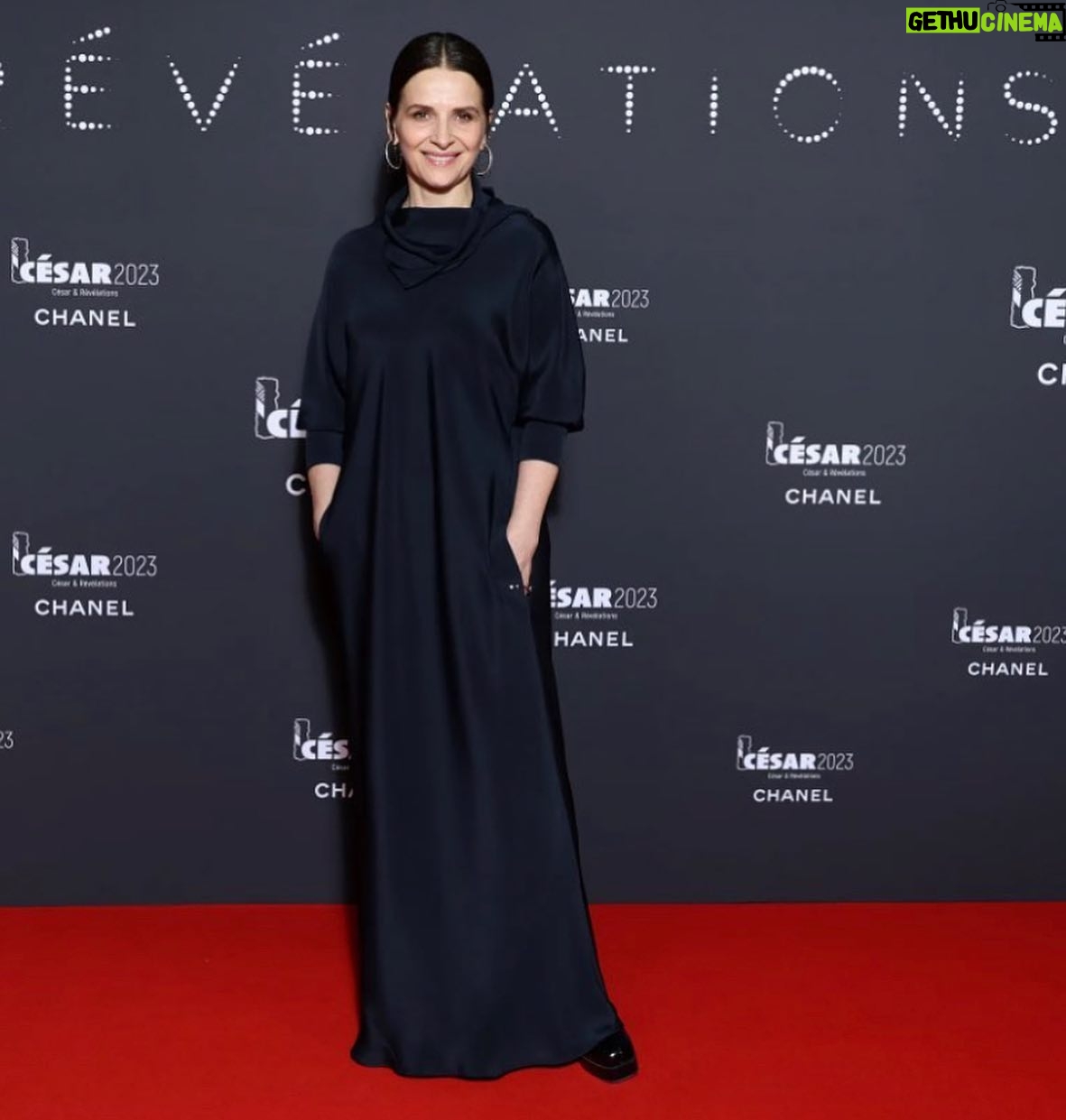 Juliette Binoche - 14.7K Likes - Hélène Lambert qui a joué dans Ouistréham est dans les Révélations des Césars.
HĆ©lĆØne a 4 enfants, elle est vraie des pieds Ć la tĆŖte, cāest son premier rĆ“le dans un film. Bravo HĆ©lĆØne, tu donnes Ć ce film toute sa vĆ©ritĆ© et sa rĆ©alitĆ©. š
@helenemelya
Merci Ć Armani styled by @jonathan_huguet
š@giorgioarmani
š@celine_planchenault
šš»āāļø @johnnollet
š
#nellyferreira
š@frederique.moidon.officiel et Ć @orbis.media dāĆŖtre lĆ fidĆØles ššš”š§š½āāļøāļø