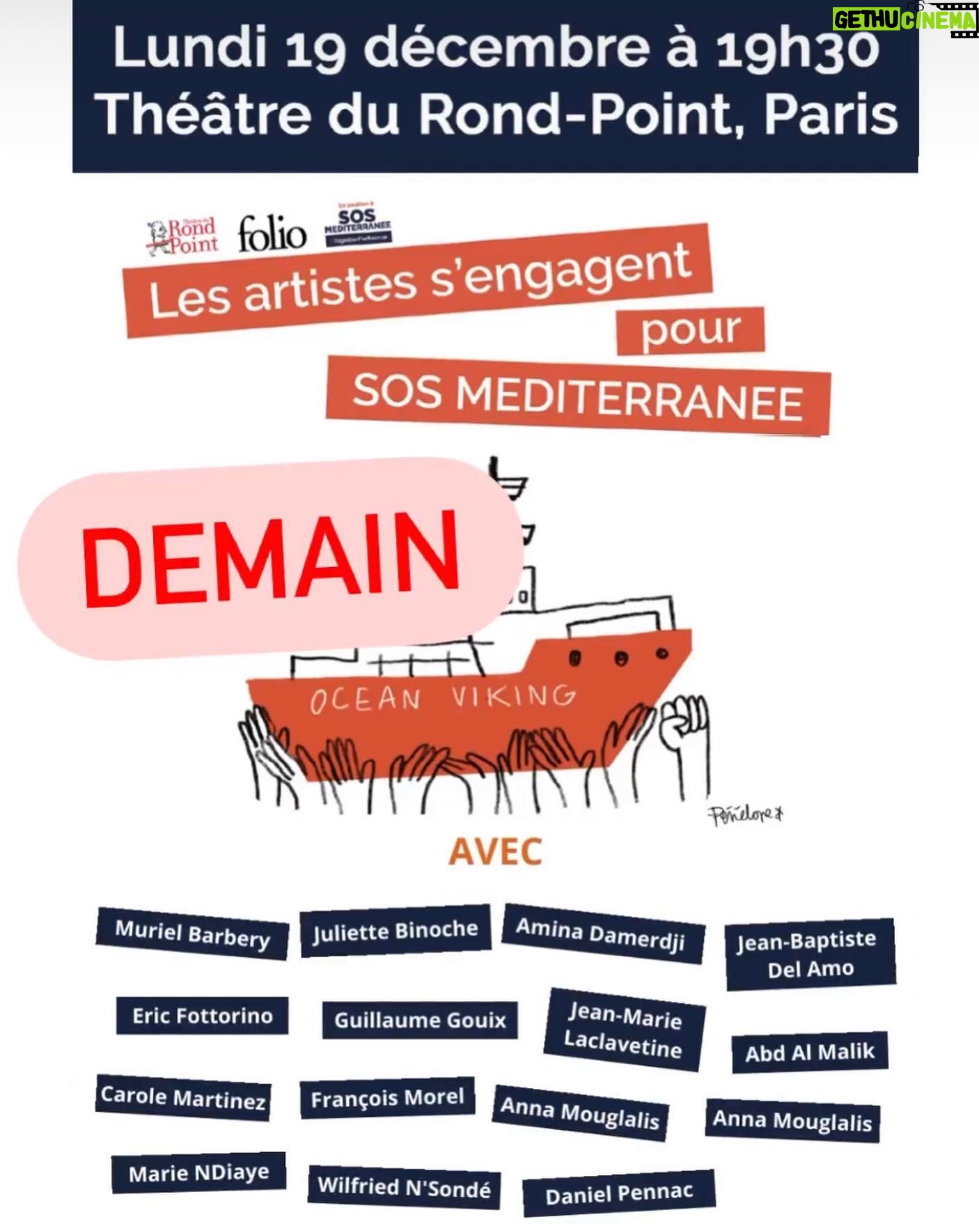 Juliette Binoche Instagram - Demain lundi 19 décembre au Théâtre du ROND-POINT à 19h30 nous nous réunissons avec de la musique, des lectures et débats, pour soutenir SOS MÉDITERRANÉE. Grâce aux équipes dévouées en mer, qui ne supportent pas la passivité ambiante face à la souffrance, ni l’horreur que vivent ces personnes en détresse, cette association sauvent des centaines de personnes chaque jour en mer. Venez nombreux soutenir cette aide incontournable nécessaire, toute la recette des billets vendus sera reversée intégralement à l’association pour aider les plus défavorisés. Un livre aux Editions Folio sera également vendu pour SOS MEDITERRANEE.
