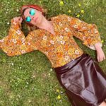 Juliette Tresanini Instagram - They say it’s spring ! ☀️ Pour fêter ça, petite surprise pour vous demain 😉 @indiradeparis