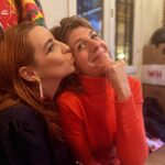 Juliette Tresanini Instagram - FEVRIER, TU M’AS ECLATÉ ! 1) la vie de Ma mère de @ju Carpentier , un bijou d’humanité co-écrit avec le Bon @xbengarnierx ! Incroyable @agnesjaoui et @williamlebghil 2) Sortie en bonnet des sisters de l’excellent “c’est pas facile d’être heureux quand on va mal “ de @rudymil . Avec 5 acteurs de grandes qualités 3) Projo équipe du magnifique film d’Eric Benard (Louise Violet ) avec @alexandralamyofficiel et @gregorygadebois_off ! Magique 4) trinquer au talent de la drôlissime @thaisvauquieres 5) sortie de Daaaaali du surprenant @mroizo , un voyage surréaliste ! Fantasmagoriiiiiique 😉 6) Mines réjouies dans Paris après avoir parcouru 4211 km tout en restant assises 7) anniversaire sacré de la sister @marjorielenoan ! Love infini 8) un soir de Gala chez @sambobino 🙏 9) surprise amicale entre 2 trains @marie_catrix , toujours là où on ne l’attend pas 10) Rideau sur Fevrier , même si tu es plus court , tu m’as épaté … En mars …. Trouve le dicton qui rime …. Bon courage 😉😘