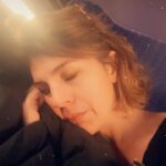 Juliette Tresanini Instagram - FEVRIER, TU M’AS ECLATÉ ! 1) la vie de Ma mère de @ju Carpentier , un bijou d’humanité co-écrit avec le Bon @xbengarnierx ! Incroyable @agnesjaoui et @williamlebghil 2) Sortie en bonnet des sisters de l’excellent “c’est pas facile d’être heureux quand on va mal “ de @rudymil . Avec 5 acteurs de grandes qualités 3) Projo équipe du magnifique film d’Eric Benard (Louise Violet ) avec @alexandralamyofficiel et @gregorygadebois_off ! Magique 4) trinquer au talent de la drôlissime @thaisvauquieres 5) sortie de Daaaaali du surprenant @mroizo , un voyage surréaliste ! Fantasmagoriiiiiique 😉 6) Mines réjouies dans Paris après avoir parcouru 4211 km tout en restant assises 7) anniversaire sacré de la sister @marjorielenoan ! Love infini 8) un soir de Gala chez @sambobino 🙏 9) surprise amicale entre 2 trains @marie_catrix , toujours là où on ne l’attend pas 10) Rideau sur Fevrier , même si tu es plus court , tu m’as épaté … En mars …. Trouve le dicton qui rime …. Bon courage 😉😘