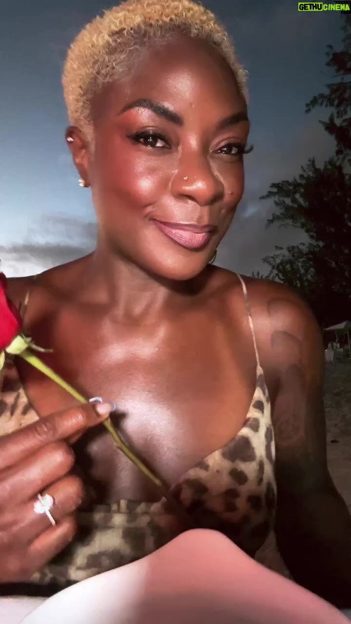 Jully Black - 1.4K Likes - Every day is Valentine’s Day @beachesturksandcaicos @beachesresorts