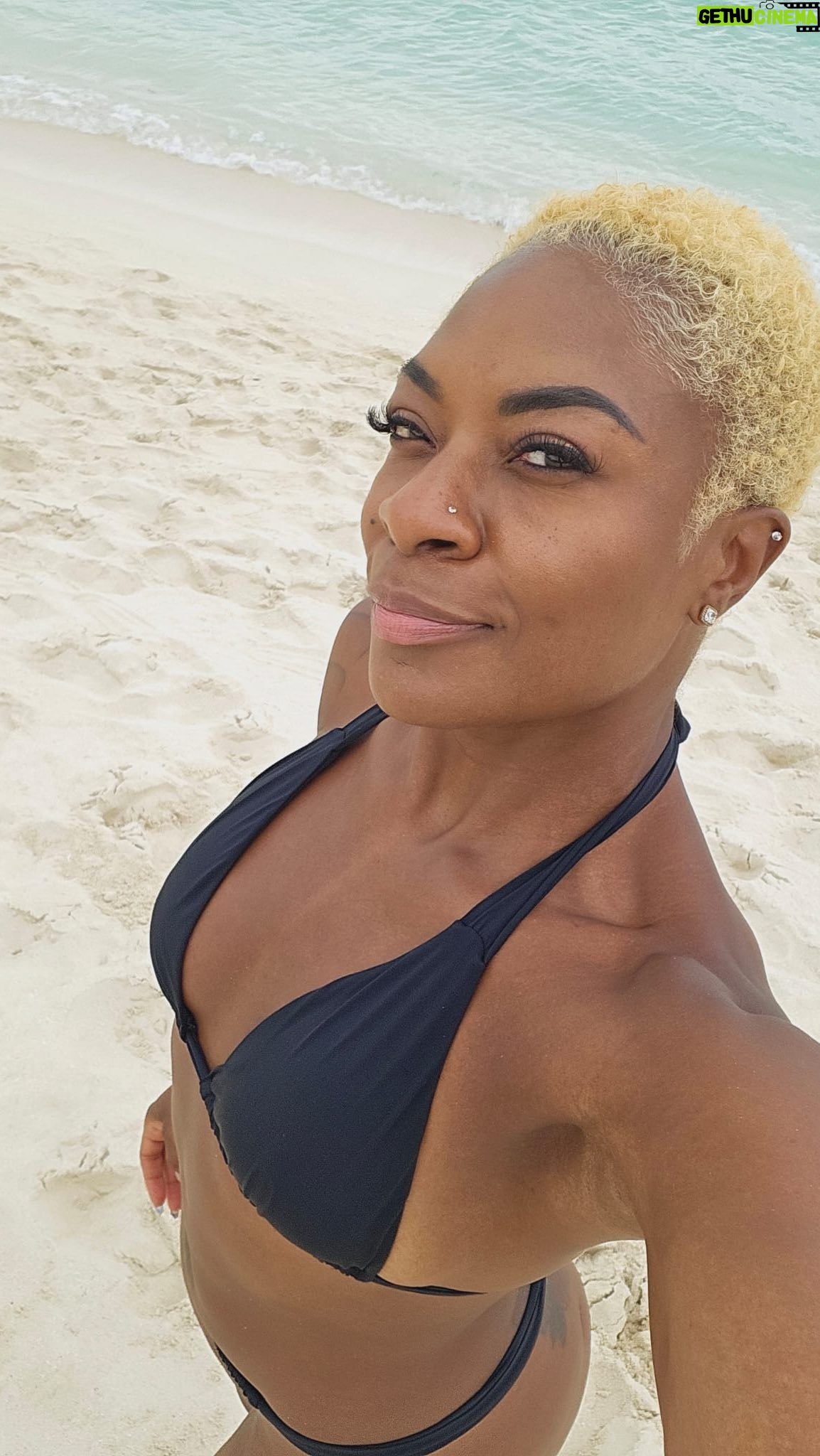 Jully Black Instagram - Tag your sexy bexy and tell her letโs goooo to @beachesturksandcaico!! You HAVE to see this resort! The beach ๐๏ธ the food๐ the staff ๐๐พ the WATA ๐ Hands down one of the best places Iโve visited and I WILL be back! #TurksAndCaicos #BeachesTurksAndCaicos #BucketList #Vacation #SexyBexy