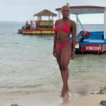 Jully Black Instagram - From the exclusive Booby Cay Island, to Margaritaville, to the party at Rick’s Cafe – today was pure magic! 🎶✨ #JullyBlack #BeThatGirl #IslandVibes #UnforgettableDay @visitjamaica @margaritavillejamaica @famous_vincent_tour