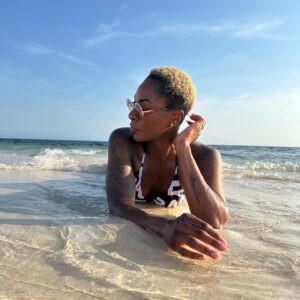 Jully Black Instagram - This ain’t Texas… it’s Jamaica!
Wishing I was back there… it’s cold and rainy here in Toronto today 😭 Missing that sunshine life! ☀️

📍Maiden Cay Island, 🇯🇲 

#SecludedIsland #YachtParty #Jamaica #ThisAintTexas #Sunshine #JullyBlack #VisitJamaica 

@visitjamaica @carnivalinjamaica
