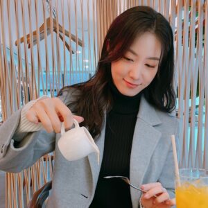 Jung Woo-yeon Instagram - #fassion5 #💕