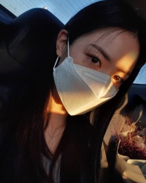 Jung Woo-yeon Instagram - #😶