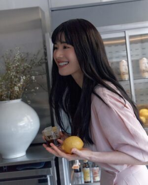 Jung Eun-chae Instagram - 🍋🌿🙂‍↔️