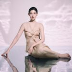 Jung Eun-chae Instagram - The glass of water you drink after waking up in the morning determines your physical condition for the day. The Serum, the first thing I apply after washing my face, is the same. It's very refreshing, and the moment it gets absorbed, I feel better, and I want to apply the next product as soon as possible. #CPBCollective 아침에 일어나서 마시는 한 잔의 물이 하루 컨디션을 좌우하잖아요. 세안하고 제일 처음 바르는 더 세럼도 마찬가지예요. 굉장히 산뜻해서 흡수되는 순간 기분까지 좋아지고, 빨리 다음 단계의 제품을 바르고 싶어져요.