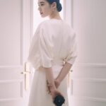 Jung Eun-chae Instagram - @cledepeaubeaute x @ellekorea ⠀⠀⠀⠀⠀⠀⠀⠀⠀⠀⠀⠀⠀⠀⠀⠀ 🌸🌹🌸🌹🌸🌹🌸🌹🌸🌹⠀⠀⠀⠀⠀⠀⠀⠀⠀⠀⠀⠀⠀⠀⠀⠀⠀ @mokjungwook @younji1984 @wonderbird80 @shonhyejin @leeyoung220 @bxoxozi @bo.yoon_