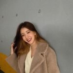 Jung In-sun Instagram - 오늘도 웃참실패🙃
