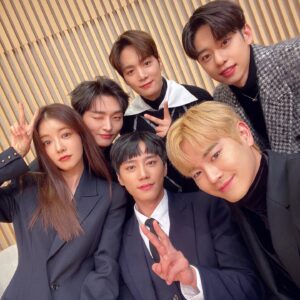 Jung In-sun Instagram - <너의 밤이 되어줄게> 제작보고회👾
우리 곧 만나요❤️
.
.
- 공식 홈페이지 : https://programs.sbs.co.kr/drama/2021night

- SBS NOW 유튜브 : https://www.youtube.com/c/SBSNOW

- 트위터 블루룸 : https://twitter.com/i/broadcasts/1zqJVBwAWXPJB