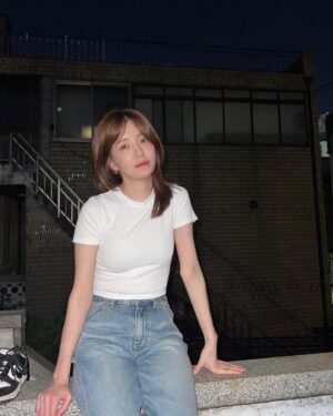 Jung In-sun Instagram - mz의 플래쉬 공격에 빙글빙글 돌아가는 i의 하루📸