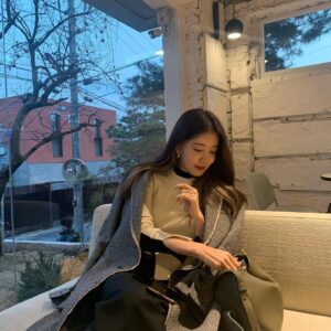 Jung In-sun Instagram - @growers_official 

아지트 생겼다 ✨