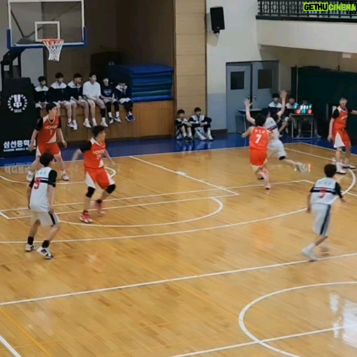 Jung Si-a - 1K Likes - 언제나 승리🏀
#쭈누_