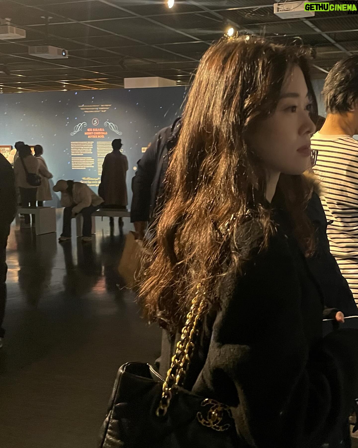 Jung Yi-seo Instagram - 미셸 들라크루아, 파리의 벨 에포크 ☃️