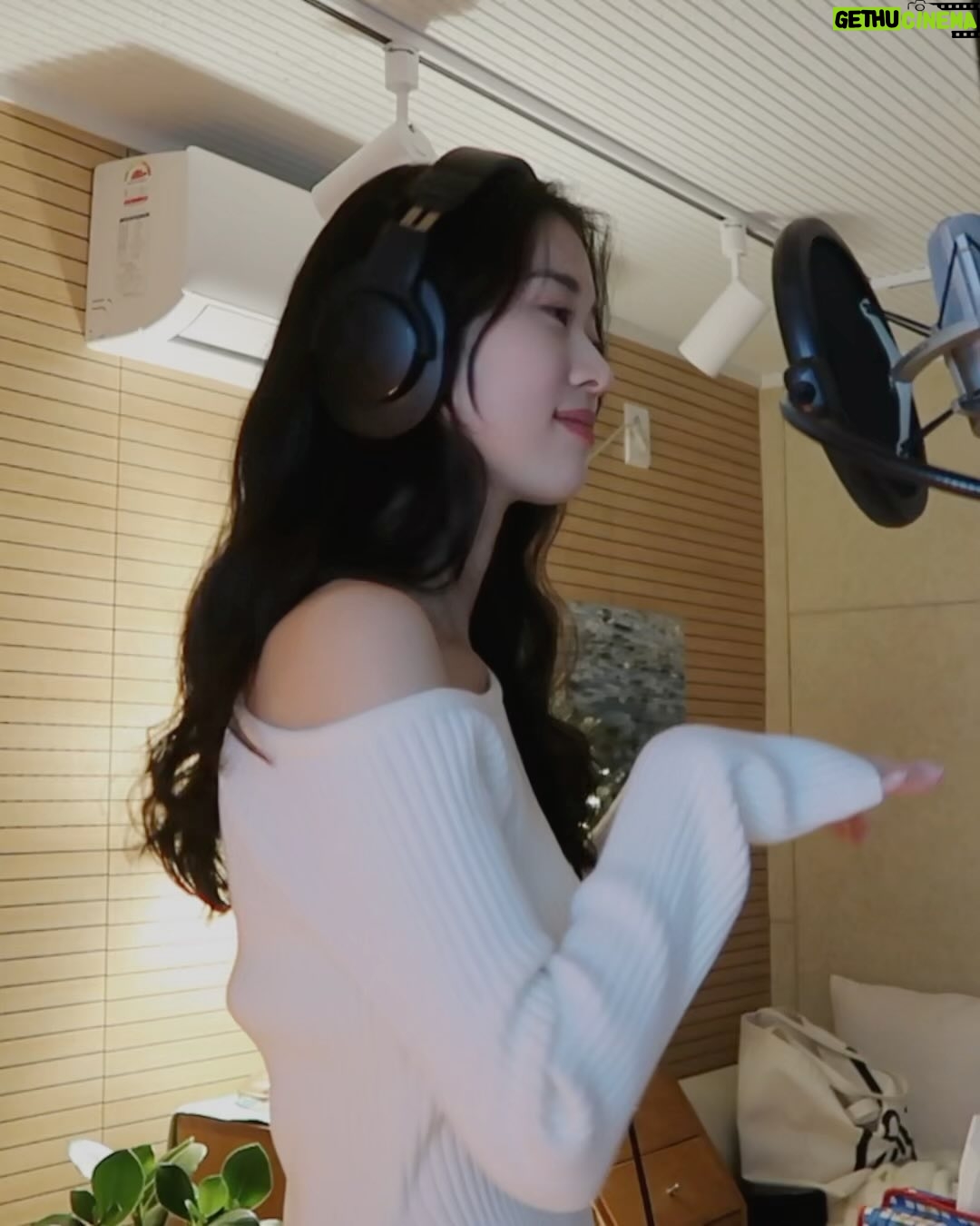Jung Yi-seo - 10.4K Likes - 다들 영상 보러 오시오 🤍