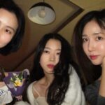 Jung Yi-seo Instagram - 👵🏻🫶🏻👵🏻