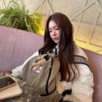 Jung Yoo-jin Instagram – 졸려🥱💕 행복한 일요일😘