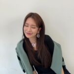 Jung Yoo-jin Instagram - 모두 맛난 점심 드세요🩵