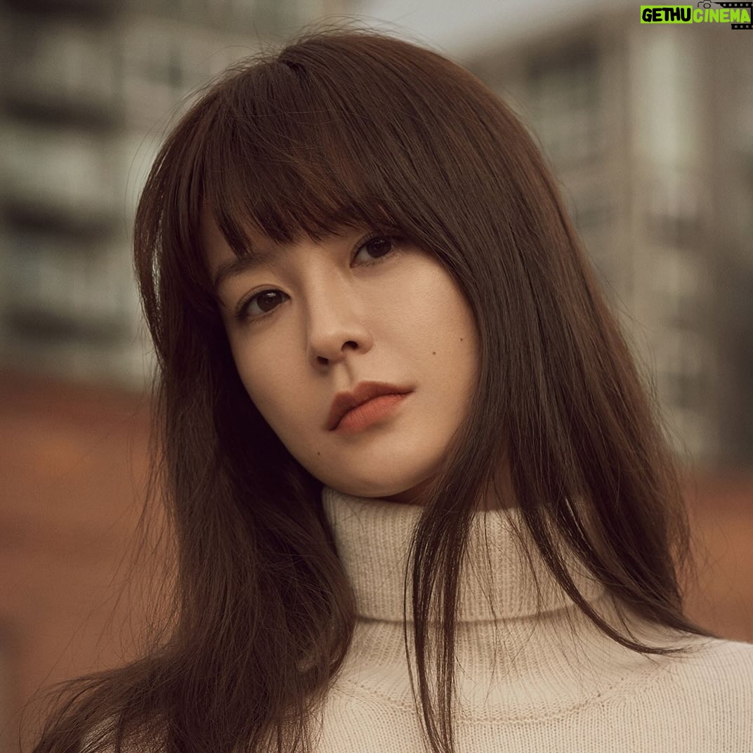 Jung Yu-mi - 29.8K Likes -