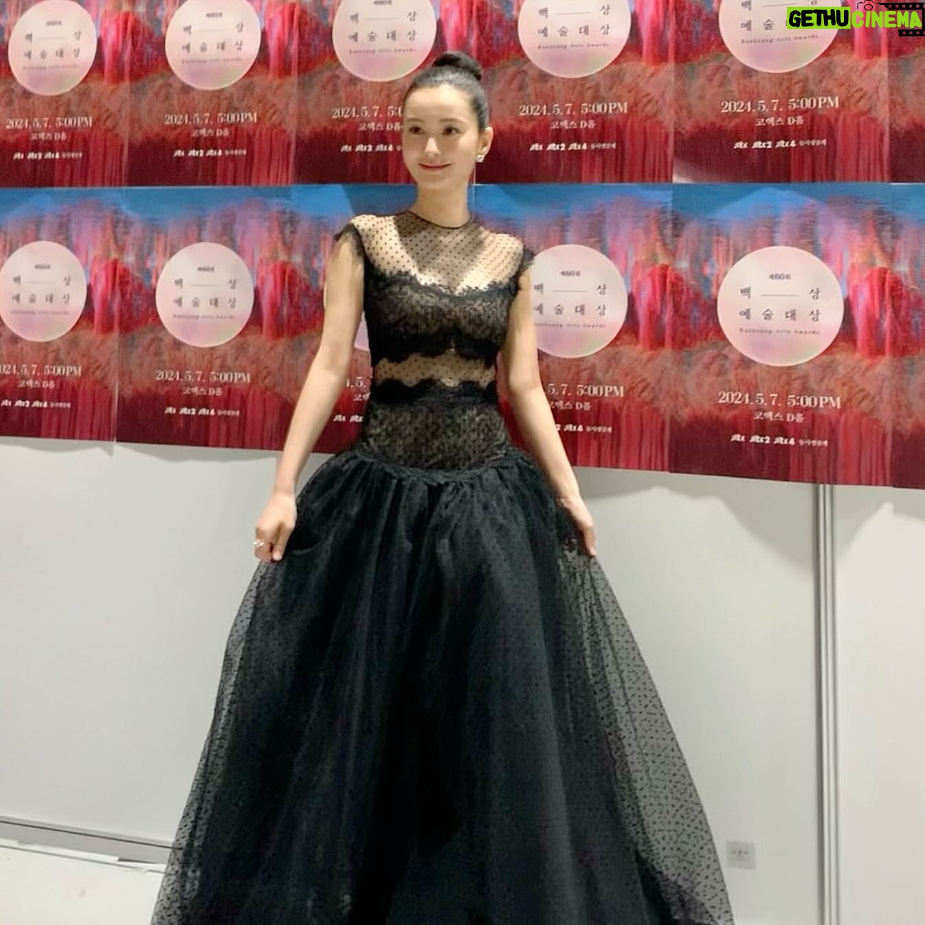 Jung Yu-mi - 33.9K Likes - 🖤