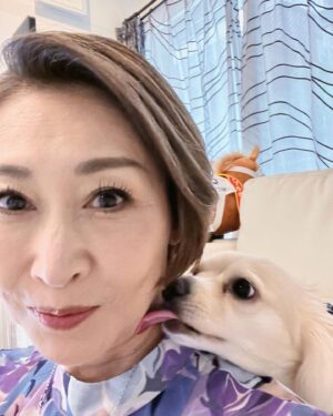 Junko Mihara Instagram - 1番末っ子のカイくんがペロリ😋