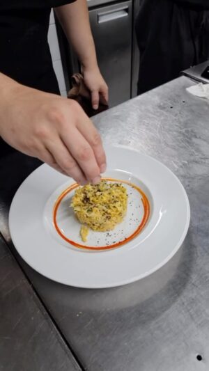 Justa Nobre Instagram - Com este calor, a nossa esplanada é o lugar perfeito! ☀️🍷 
Desfrute de um delicioso Bacalhau à Brás acompanhado de um copo de vinho branco bem fresco. Não perca tempo, faça já a sua reserva!

Faça a sua reserva:
📞  351 217 970 760
📍 Av. Sacadura Cabral 53B, Lisboa

#onobre #onobrebychefjustanobre #zomatopt #zomato#lisbon #lisbonguide #restaurante #restaurantelisboa#tripadvisor #food #foodphotography