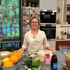 Justa Nobre Instagram - Quem viu ontem o @anossatarde.rtp? Tive o prazer de estar ao lado das maravilhosas @taniaribas e @silviaalberto.oficial e partilhei com todos uma receita especial de Peru Recheado, perfeita para este Natal, e uns deliciosos Brigadeiros de Coco e Cenoura. Foi uma tarde muito bem passada! 😍
⠀⠀⠀⠀⠀⠀⠀⠀⠀⠀
#chefJustaNobre #JustaNobre #chef #cheflife #foodlovers #foodie #foodadventures #conceptfood #lisbon #lisbonchef #dicadajusta