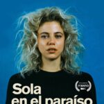 Justina Bustos Instagram - 3 años y 5 meses de quedarme varada en una isla del Océano Índico. Este mes de abril el día 20 y 23 voy a estar compartiendo mi documental “Sola en el paraíso” en el festival BAFICI. Opera prima que dirigí junto a @vikicomu y producimos junto @comunidad.orsai @casciari @joaco_mborchex @javierfurgang . Que emoción poder compartir esta historia. En el docu actuamos con: @mariano.saborido @moseinconora @camilosicamilo Gracias los 938 socios productores que apostaron al documental (los espero en las salas) Gracias infinitas a toda mi familia, amigos, gente por acompañarme en este proceso. @monigdi te agradezco infinitamente por todo. LAS ENTRADAS SALEN A LA VENTA MAÑANA, MARTES 9 de abril. (Mañana subo el link)