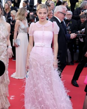 Justina Bustos Instagram - 77ª edición del Festival de Cannes con @campariarg 

#CampariCinema #WeAreCinema #Cannes2024 #EnjoyResponsibly

@verodelacanal 
@rickysarkany 
@floboskis.stad 

Beber con moderación, prohibida su venta a menores de 18 años