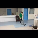 Justina Bustos Instagram - 3 años y 5 meses de quedarme varada en una isla del Océano Índico. Este mes de abril el día 20 y 23 voy a estar compartiendo mi documental “Sola en el paraíso” en el festival BAFICI. Opera prima que dirigí junto a @vikicomu y producimos junto @comunidad.orsai @casciari @joaco_mborchex @javierfurgang . Que emoción poder compartir esta historia. En el docu actuamos con: @mariano.saborido @moseinconora @camilosicamilo Gracias los 938 socios productores que apostaron al documental (los espero en las salas) Gracias infinitas a toda mi familia, amigos, gente por acompañarme en este proceso. @monigdi te agradezco infinitamente por todo. LAS ENTRADAS SALEN A LA VENTA MAÑANA, MARTES 9 de abril. (Mañana subo el link)