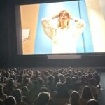Justina Bustos Instagram - Después de la marcha! Los espero hoy @cinearte.cacodelphia 19:50 pm. “Sola en el paraíso” Graaaaacias por el sabadooooo. No lo voy a olvidar 💜