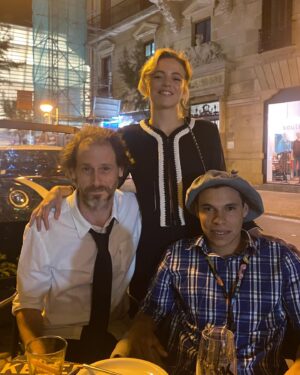 Justina Bustos Instagram - @empleadoypatron 

Todo lo que me llevo de @sansebastianfes 

La dedicatoria de Manolo a sus padres. Cristian, Cristian, Cristian!! La calma de los árboles. Las reinas Giorgi, Barbi, sazy. Carlos lechuga simple e inolvidable como tu nombre. 

 Gracias 🍀

@chanelofficial
