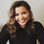 Justina Machado Instagram - Oh hello there friends😍😍Friendly reminder to #VOTE if you haven’t already!!!! Pa’lante mi Gente ❤️❤️ and Happy Thursday . #vote #vote