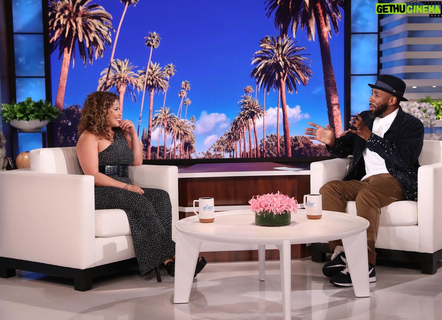 Justina Machado - 20.1K Likes - I had so much fun on @theellenshow with @sir_twitch_alot Tune in today!!! Happy Friday mi Gente 💃🏽🕺
makeup and hair: @paulanthonylove / styling: @highheelprncess /
Photo Credit: Michael Rozman /Warner Bros