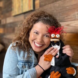 Justina Machado Instagram - Childhood dream . I love the @themuppets ♥️♥️ #MuppetsHauntedMansion Oct. 8 @disneyplus  Happy Thursday mi Gente